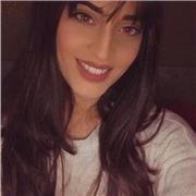 Laureata in filosofia, offre lezioni private di italiano, filosofia e storia sia in smart working che in presenza su Firenze